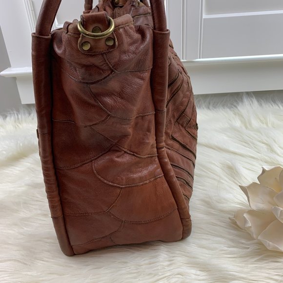 Lost & Found Benecio Diamond Pattern Leather Tote - Picture 3 of 8